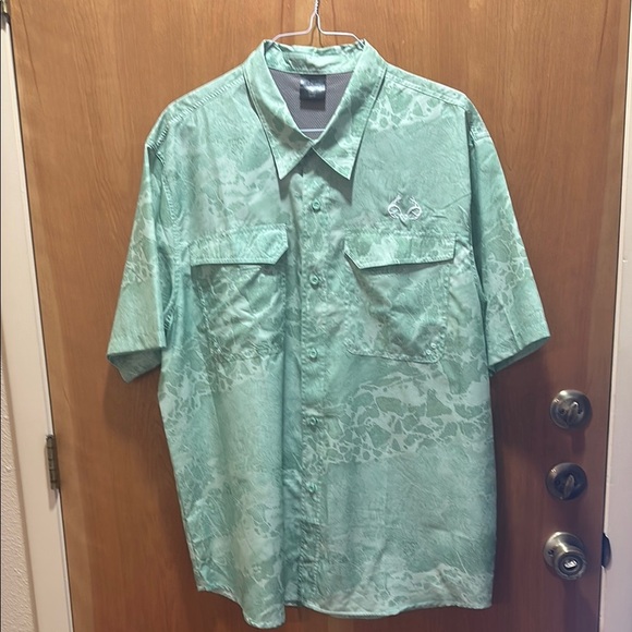 Real tree fishing shirt, size XXL - Picture 1 of 5